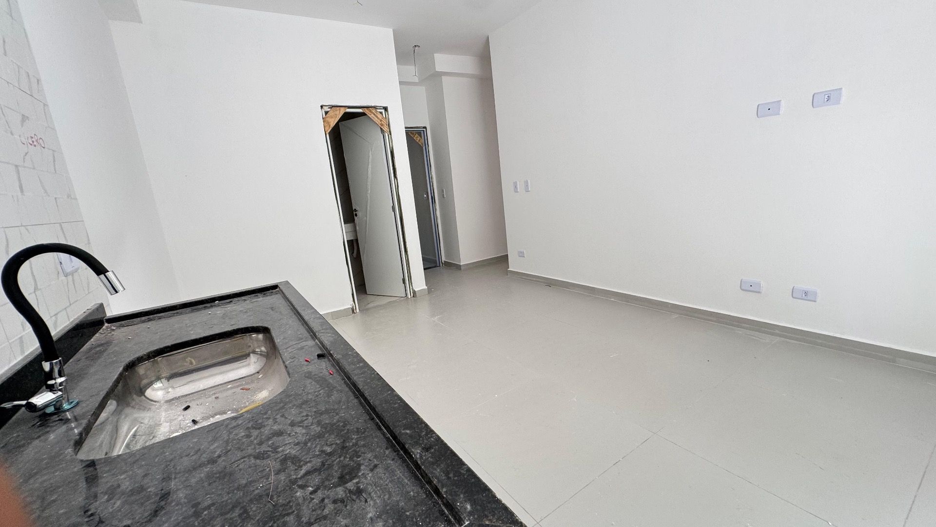 Apartamento Térreo em Prédio Novo no Sumaré