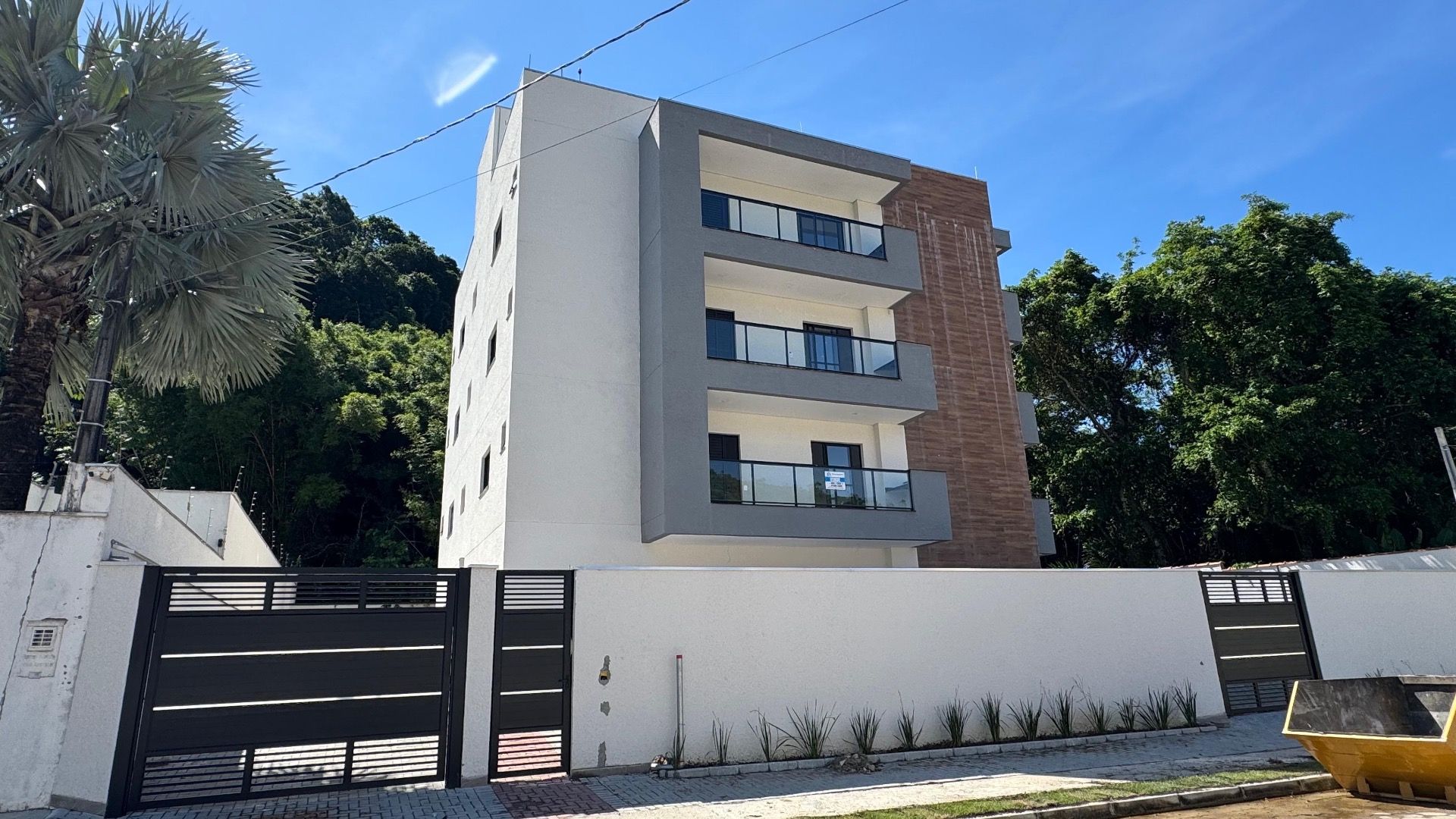 Apartamento Térreo em Prédio Novo no Sumaré