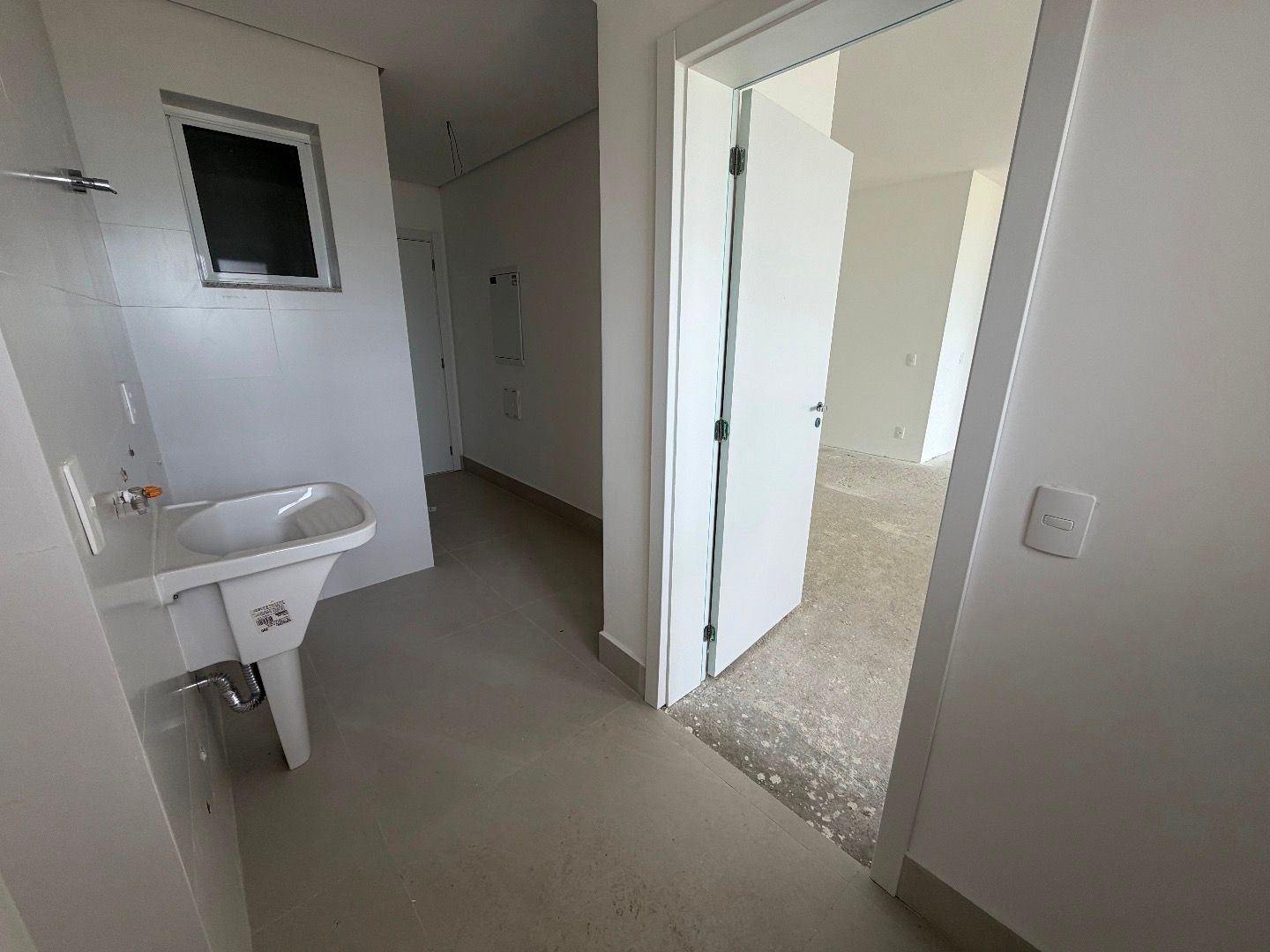 Apartamento Alto Padrão Frente Mar no Condomínio Calabasas, Indaiá