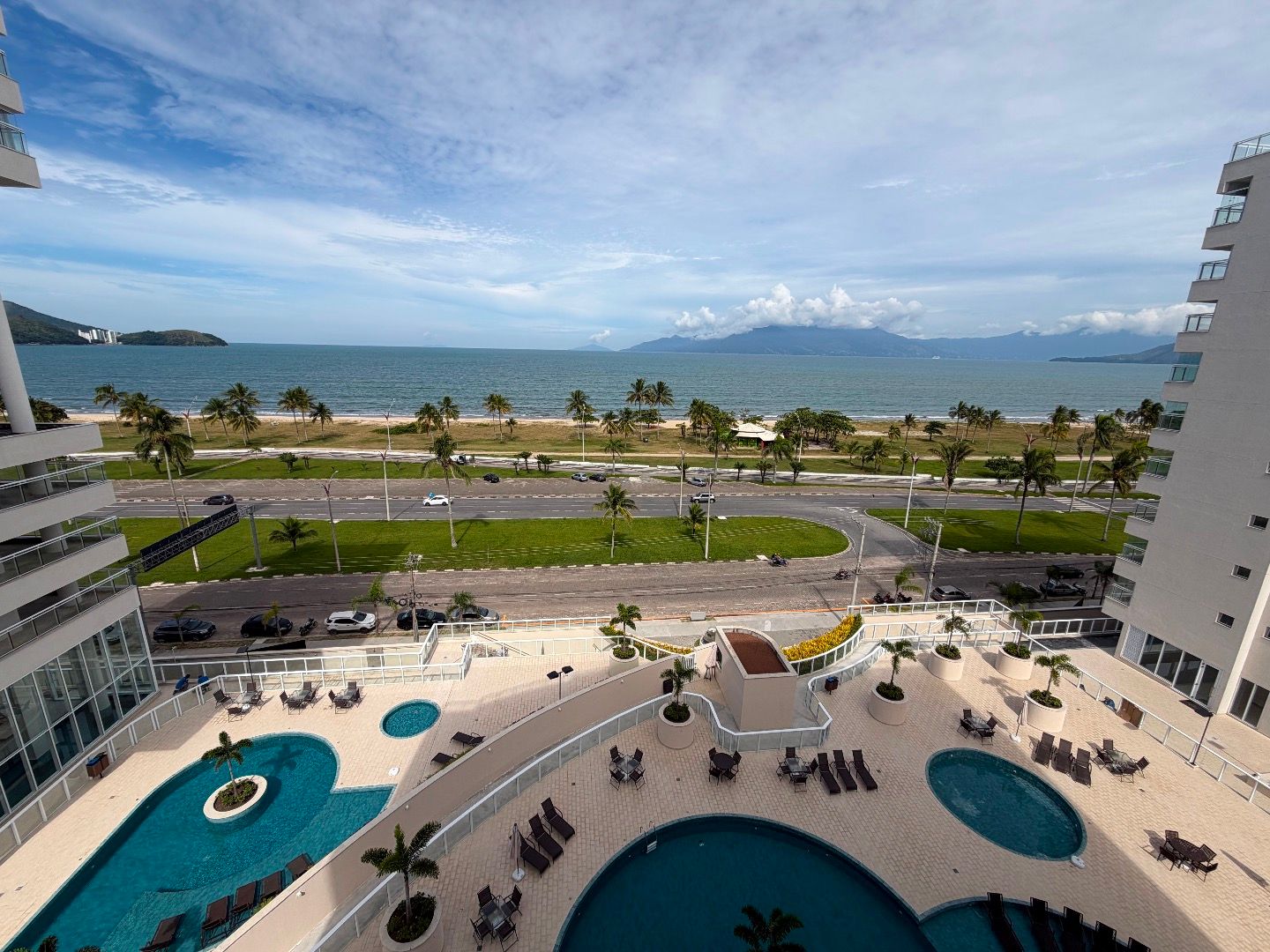 Apartamento Alto Padrão Frente Mar no Condomínio Calabasas, Indaiá