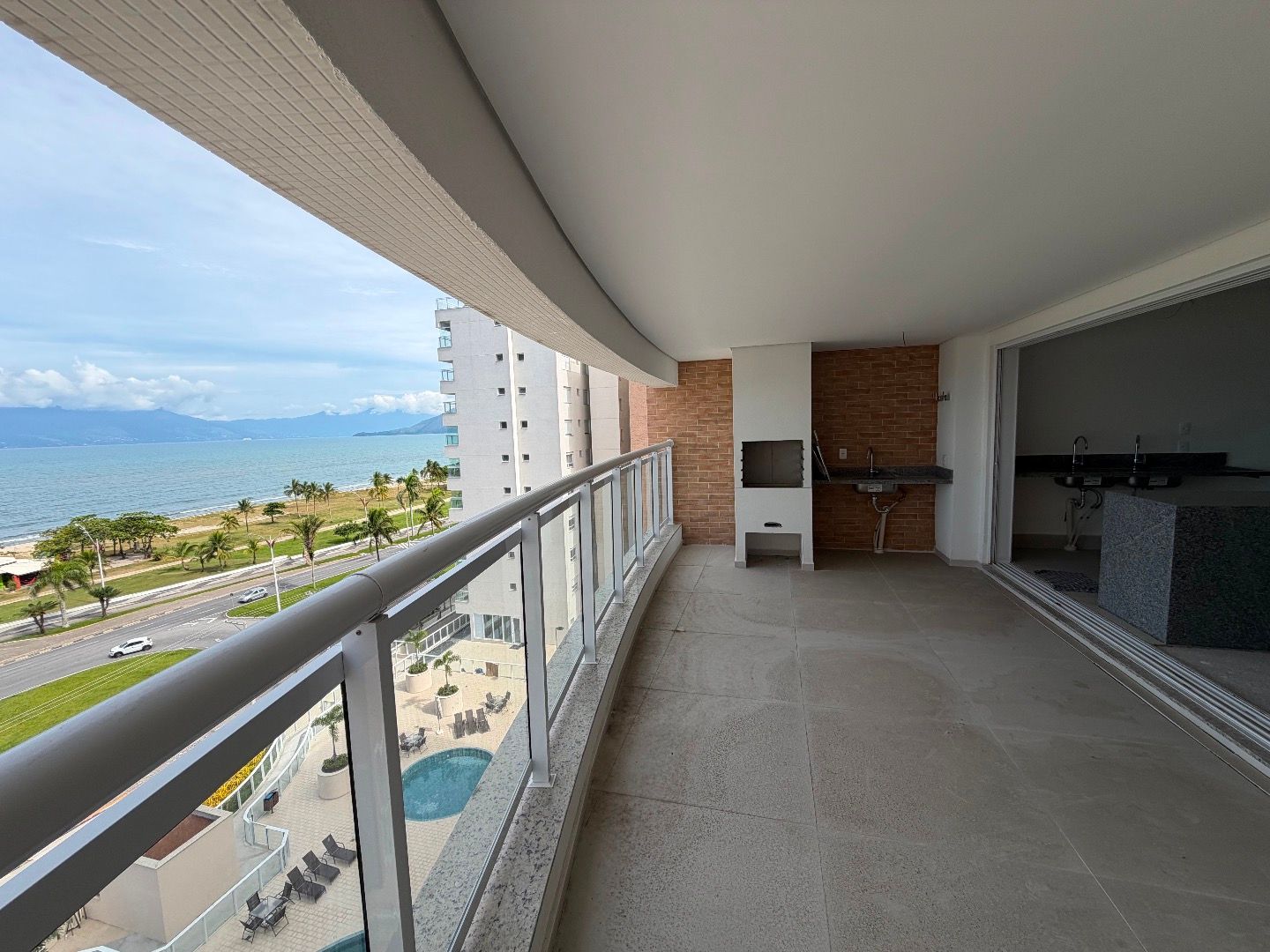 Apartamento Alto Padrão Frente Mar no Condomínio Calabasas, Indaiá