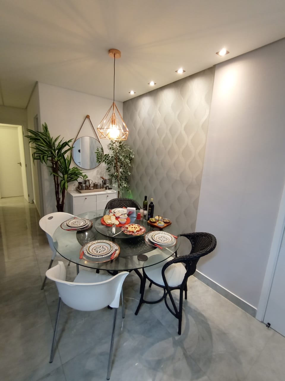 LINDO APARTAMENTO MOBILIADO E DECORADO NA MARTIN DE SA 
