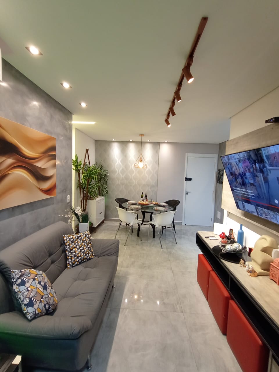LINDO APARTAMENTO MOBILIADO E DECORADO NA MARTIN DE SA 