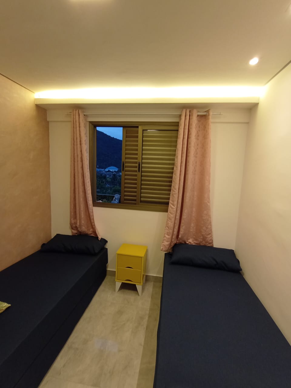LINDO APARTAMENTO MOBILIADO E DECORADO NA MARTIN DE SA 