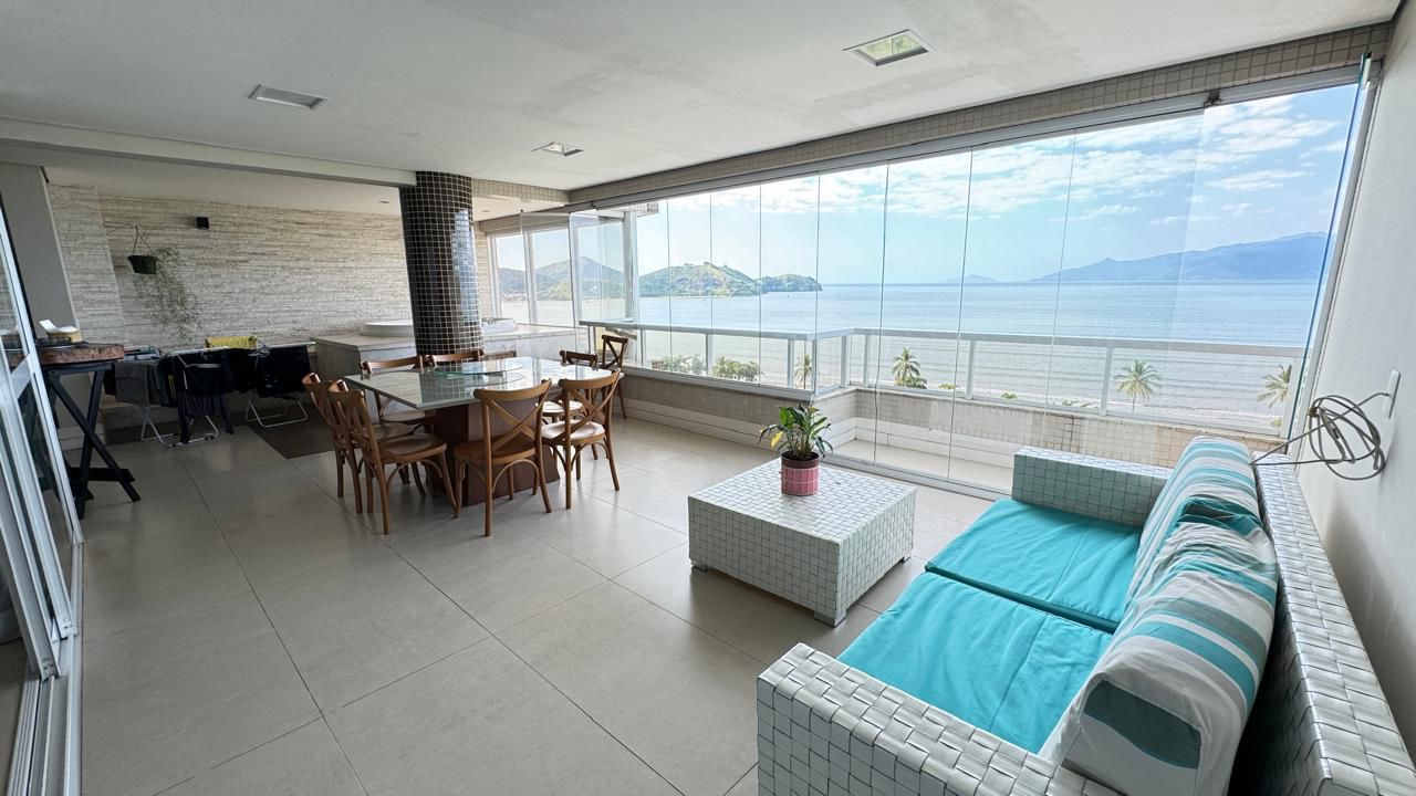 Apartamento Mobiliado e Decorado com Vista Permanente para o Mar no Sunset, Centro