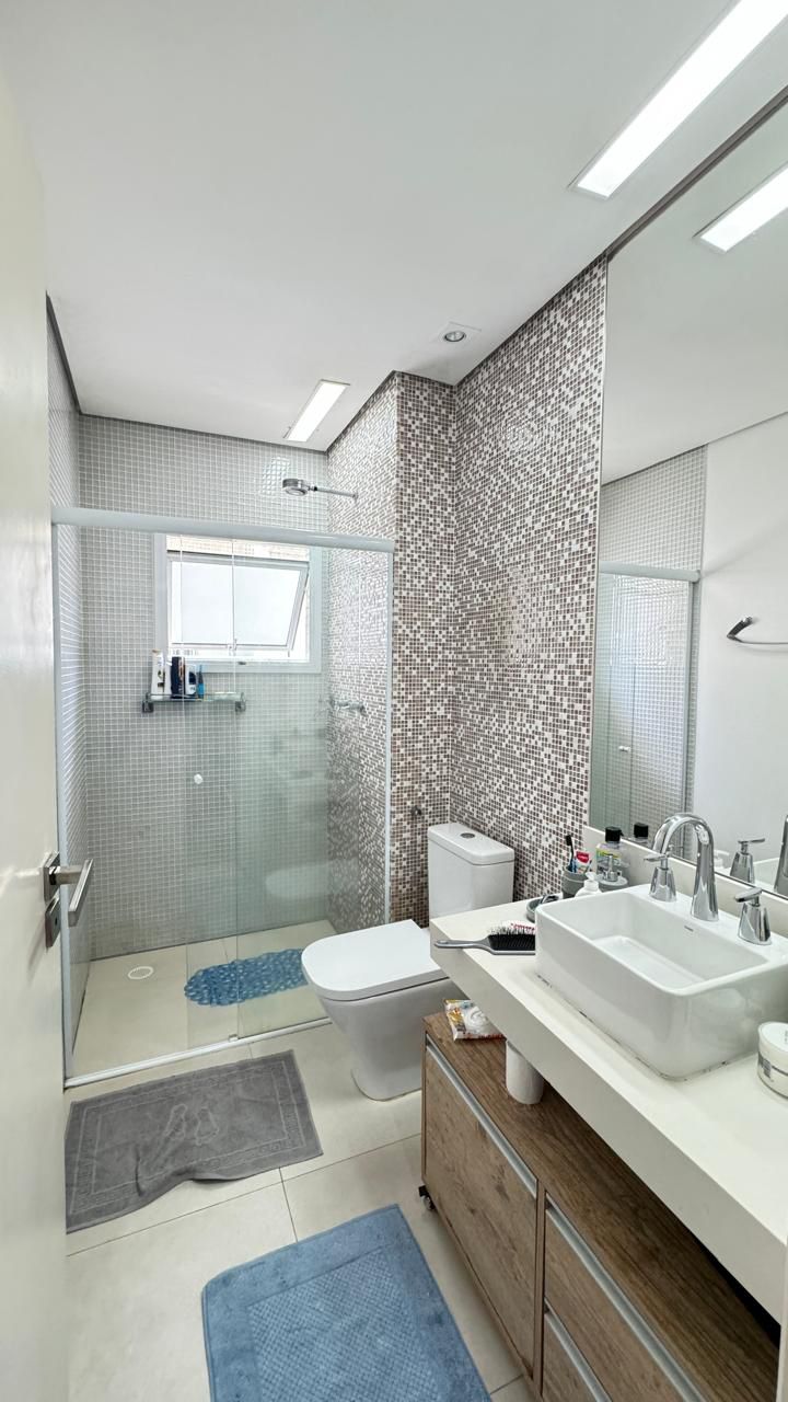 Apartamento Mobiliado e Decorado com Vista Permanente para o Mar no Sunset, Centro