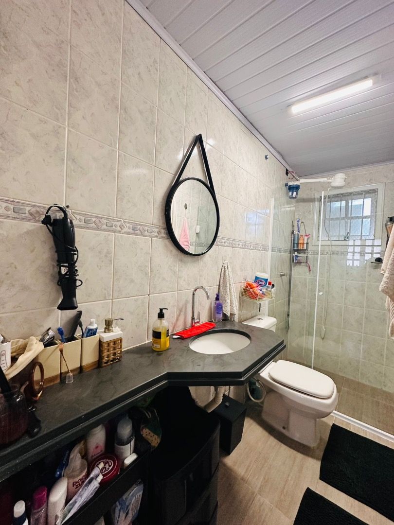 Casa Duplex em Condomínio Fechado no Capricórnio I
