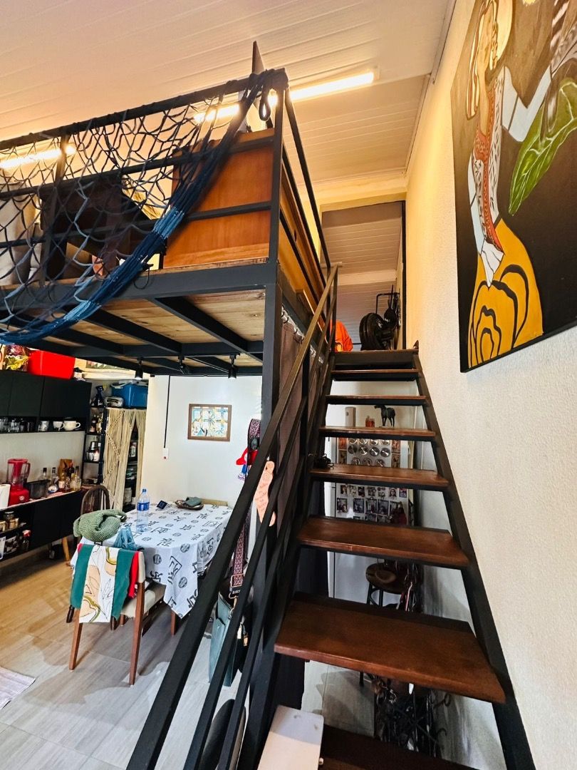 Casa Duplex em Condomínio Fechado no Capricórnio I