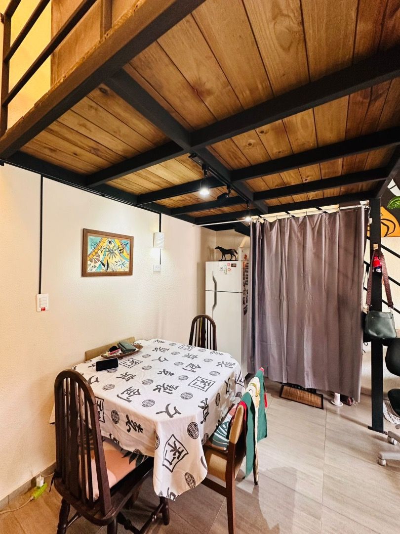 Casa Duplex em Condomínio Fechado no Capricórnio I