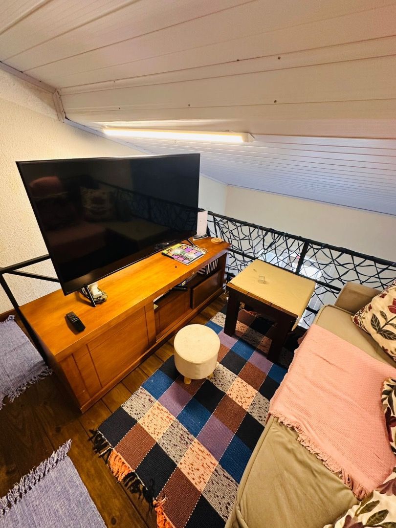 Casa Duplex em Condomínio Fechado no Capricórnio I