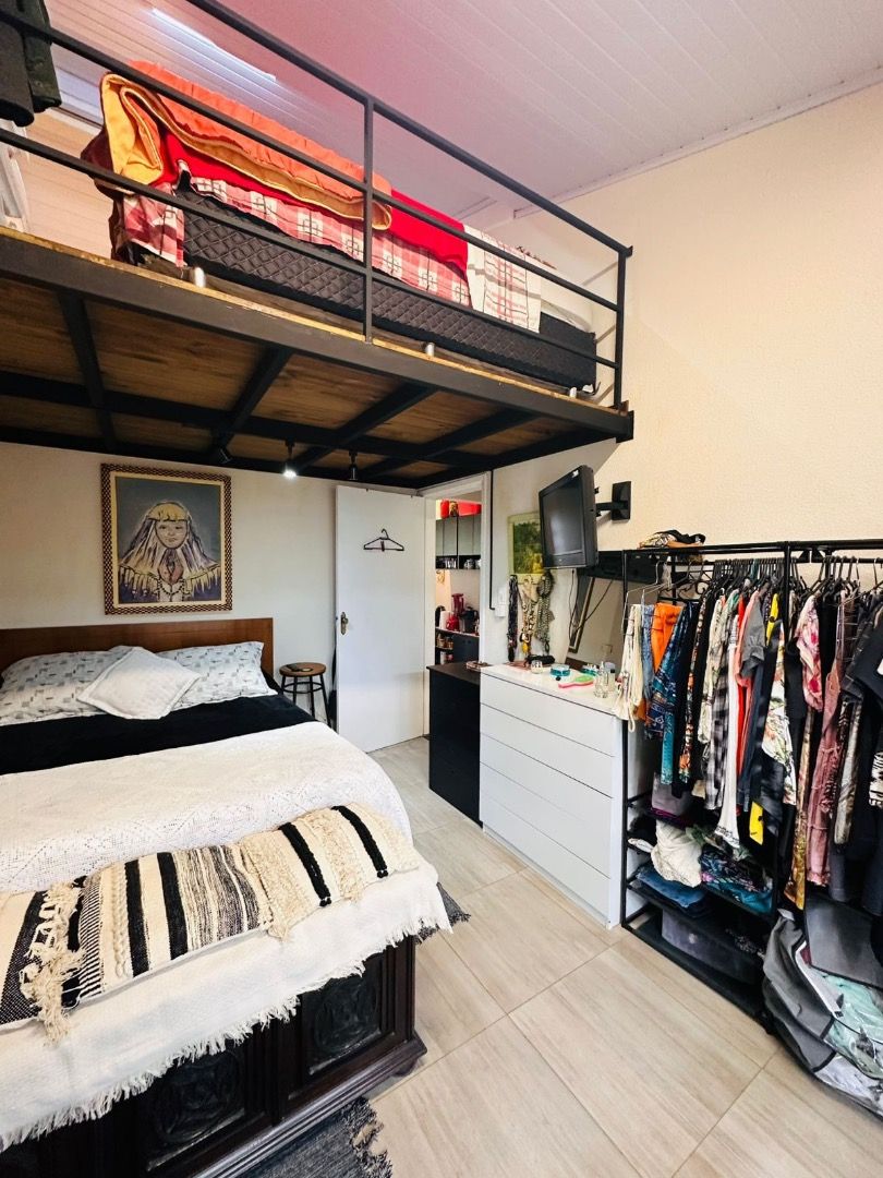 Casa Duplex em Condomínio Fechado no Capricórnio I