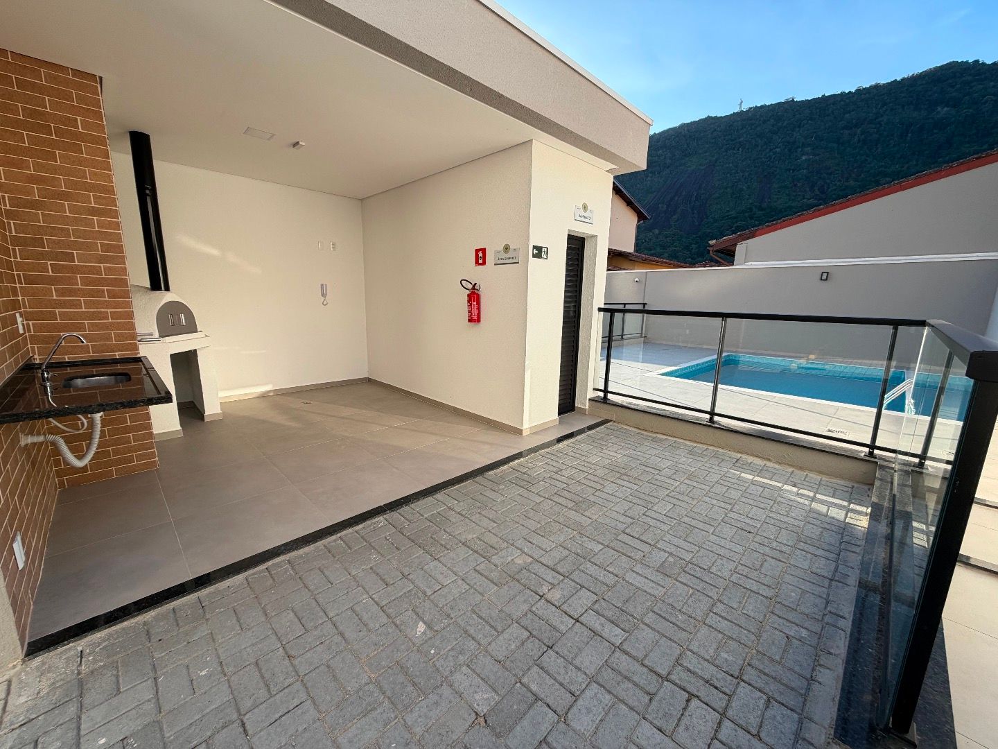 🌊 Apartamento NOVO com Vista Mar no Coração de Caraguá! 🔑✨