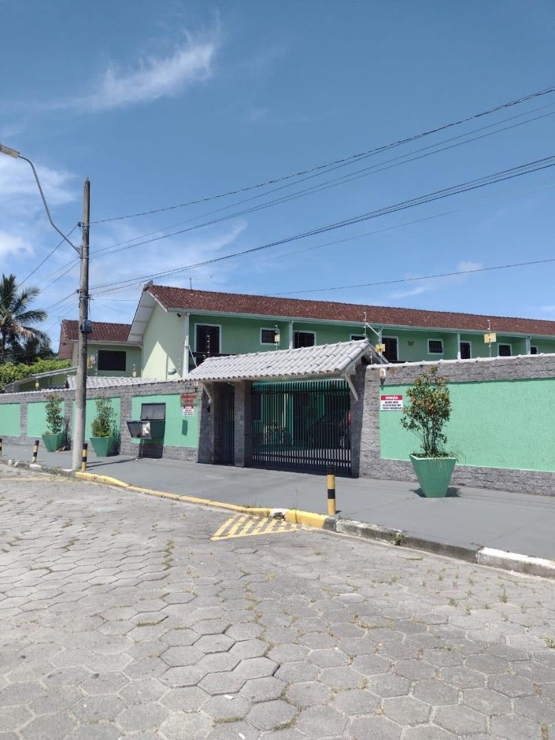 Sobrado Mobiliado em Condomínio no Martim de Sá com Churrasqueira Privativa