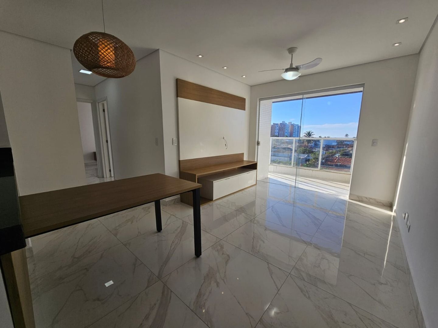 Apartamento com Vista para o Mar no Edifício Eurus, Indaiá