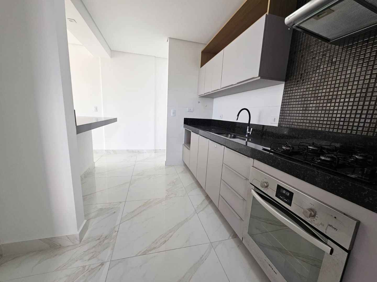 Apartamento com Vista para o Mar no Edifício Eurus, Indaiá