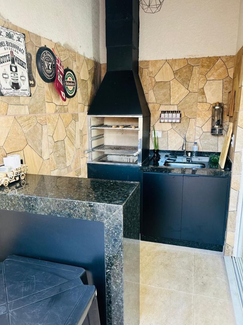 Casa Mobiliada com Área Gourmet em Condomínio no Massaguaçu