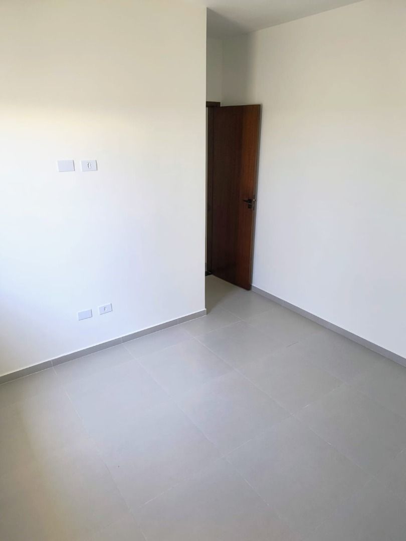 Casa Nova com Suíte e Persianas no Pontal de Santa Marina