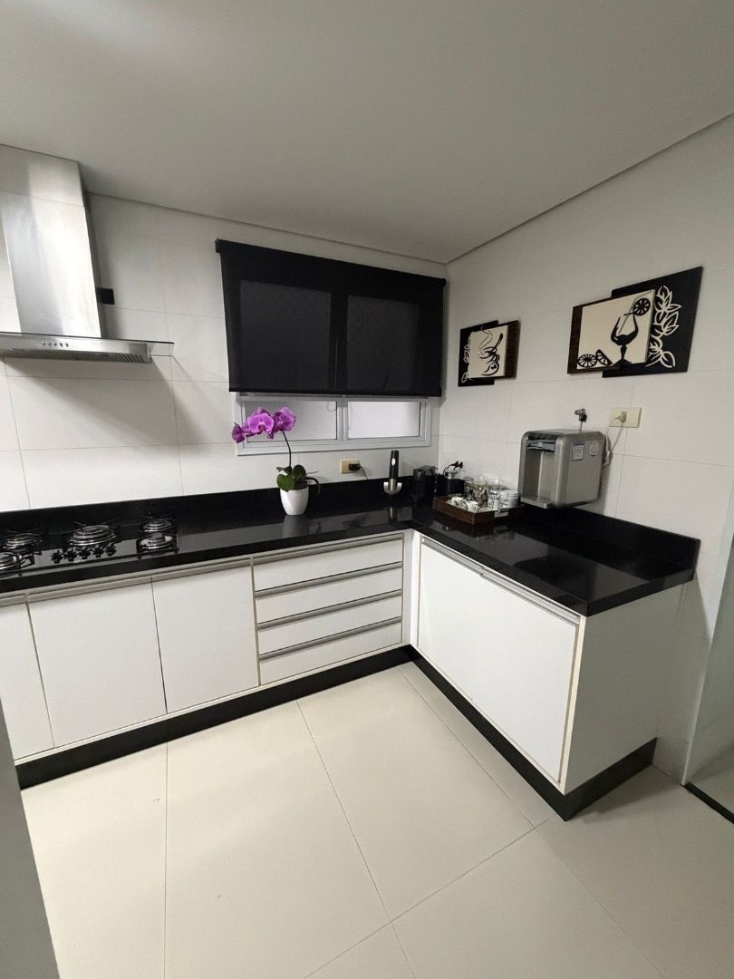 Apartamento Alto Padrão Frente Mar no Edifício Sunset, Centro