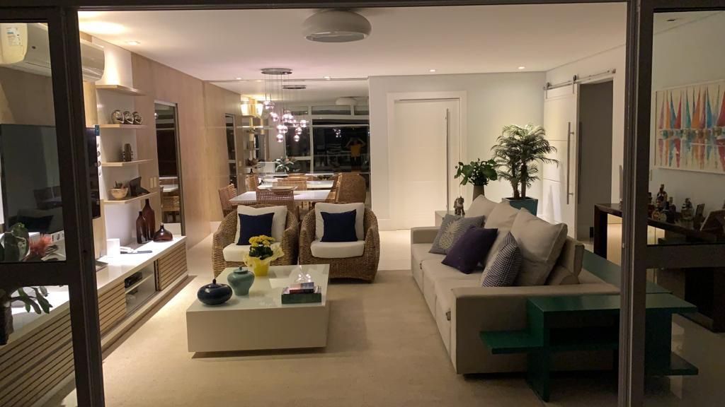 Apartamento Alto Padrão Frente Mar no Edifício Sunset, Centro