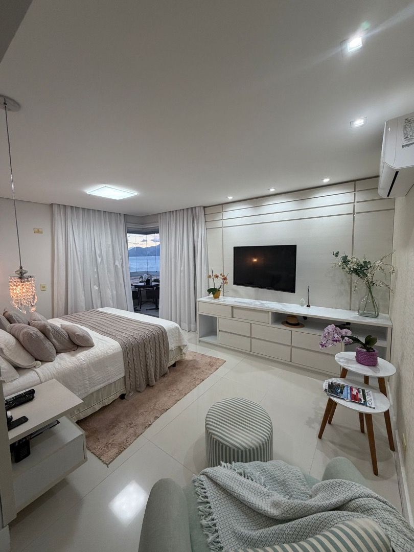 Apartamento Alto Padrão Frente Mar no Edifício Sunset, Centro