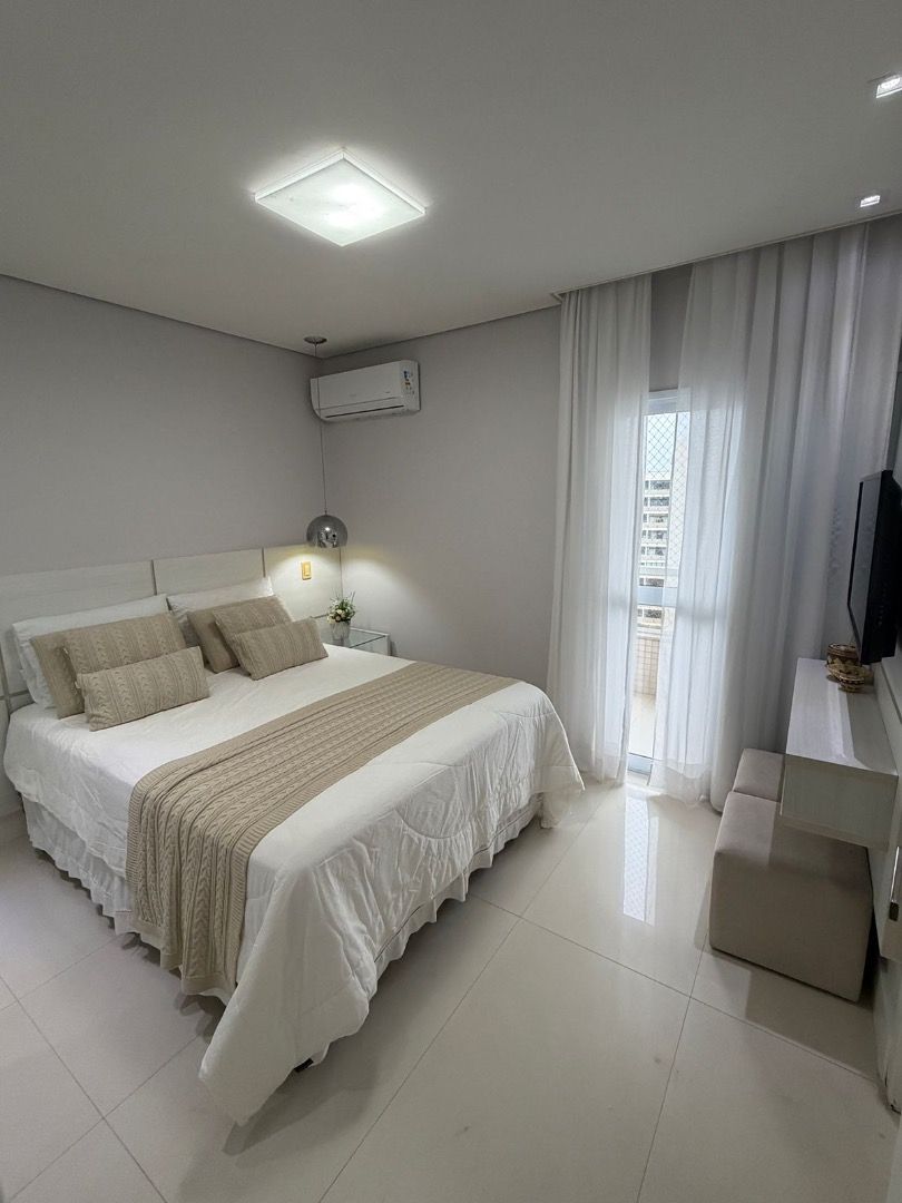 Apartamento Alto Padrão Frente Mar no Edifício Sunset, Centro
