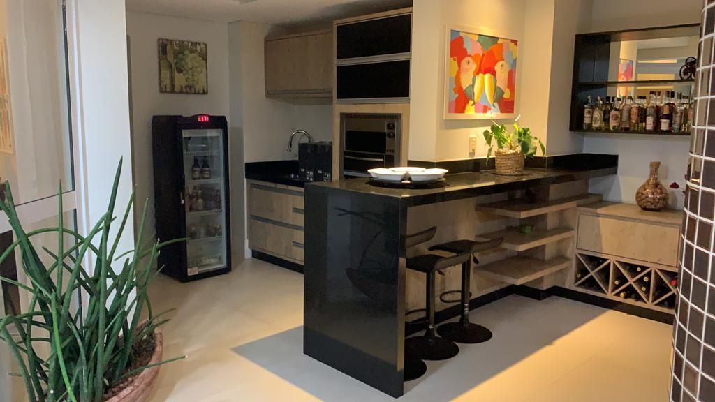 Apartamento Alto Padrão Frente Mar no Edifício Sunset, Centro