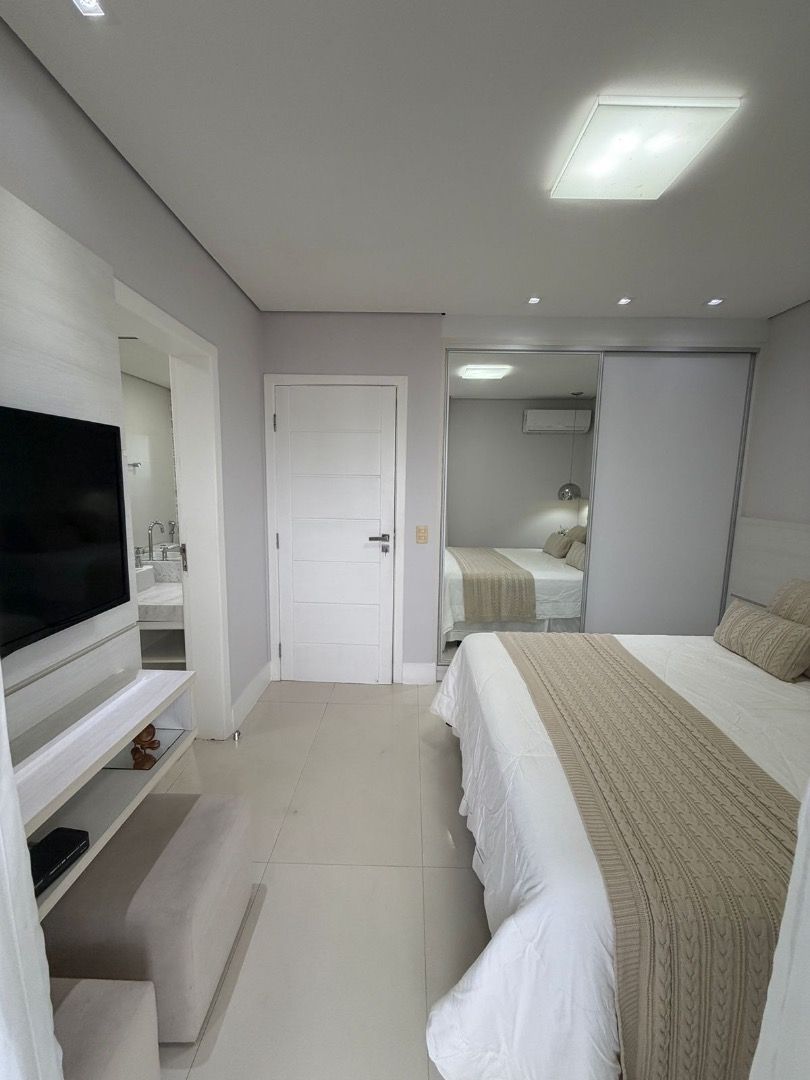 Apartamento Alto Padrão Frente Mar no Edifício Sunset, Centro