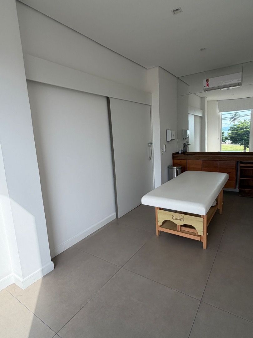 Apartamento Alto Padrão Frente Mar no Edifício Sunset, Centro