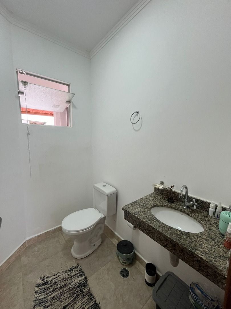 Sobrado com Piscina Privativa e Vista para as Montanhas no Recanto do Sol