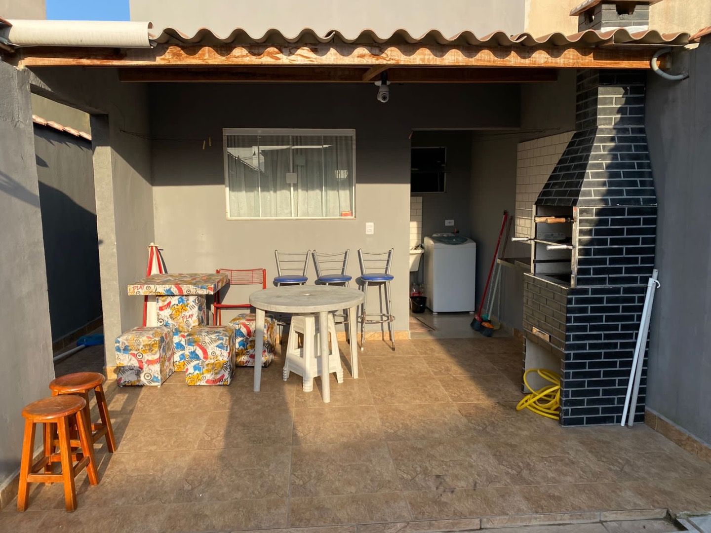 Sobrado com Piscina Privativa e Vista para as Montanhas no Recanto do Sol