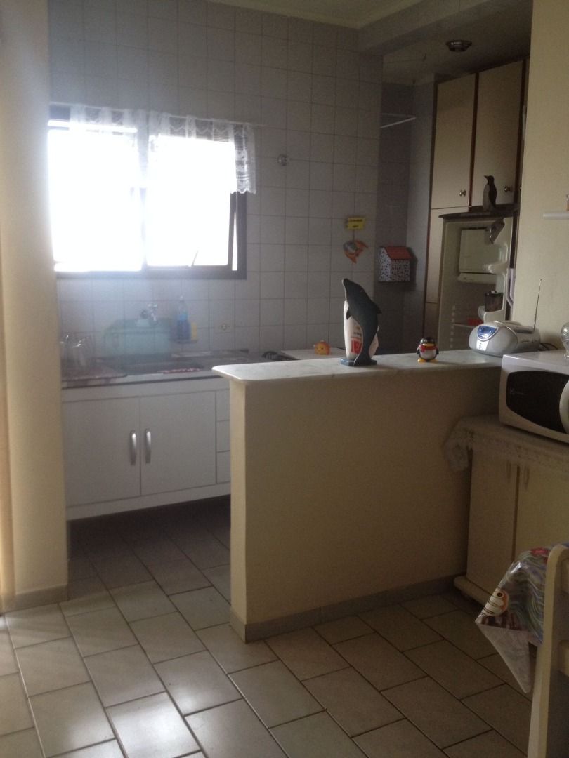 Apartamento Frente Mar no Jardim Aruan com Sacada e Vista para o Mar