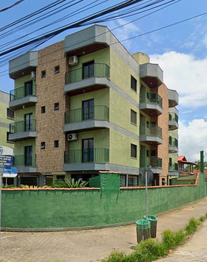 Apartamento Frente Mar no Jardim Aruan com Sacada e Vista para o Mar