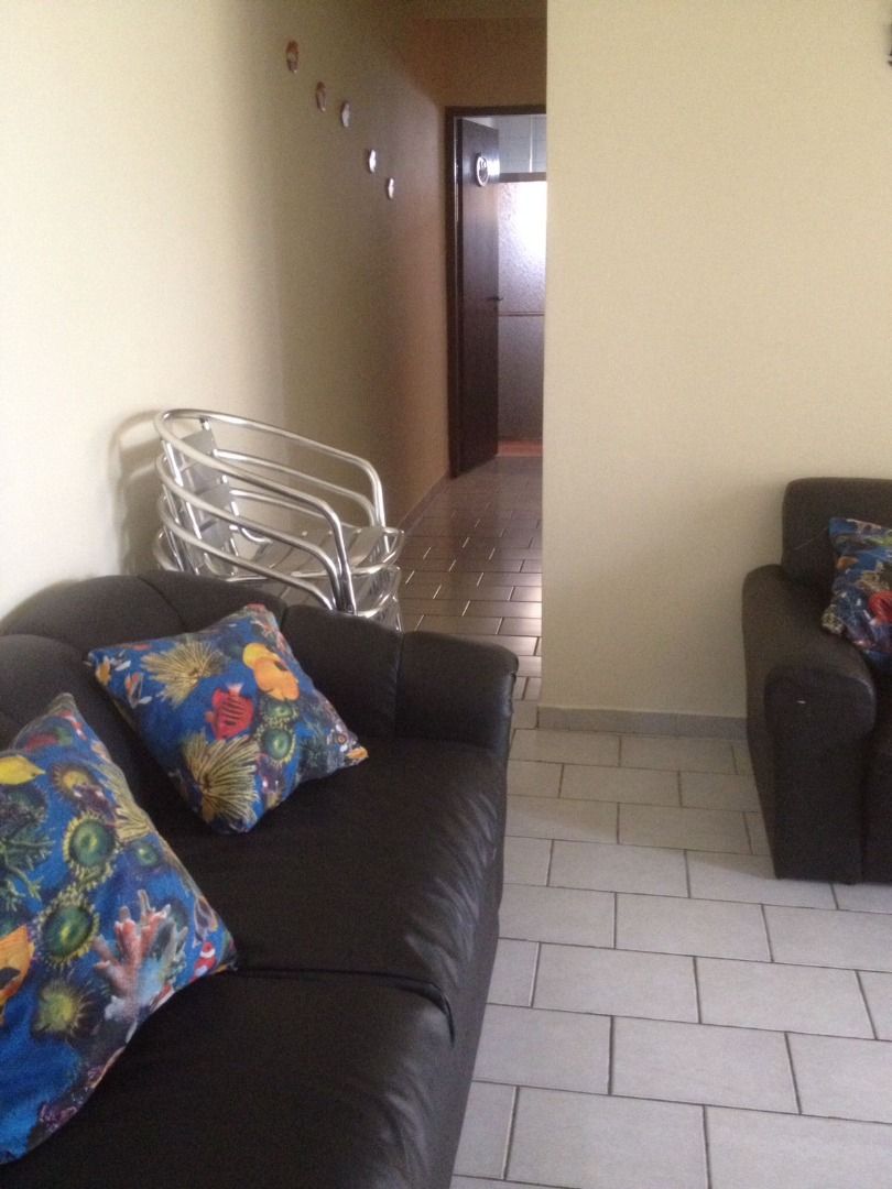 Apartamento Frente Mar no Jardim Aruan com Sacada e Vista para o Mar