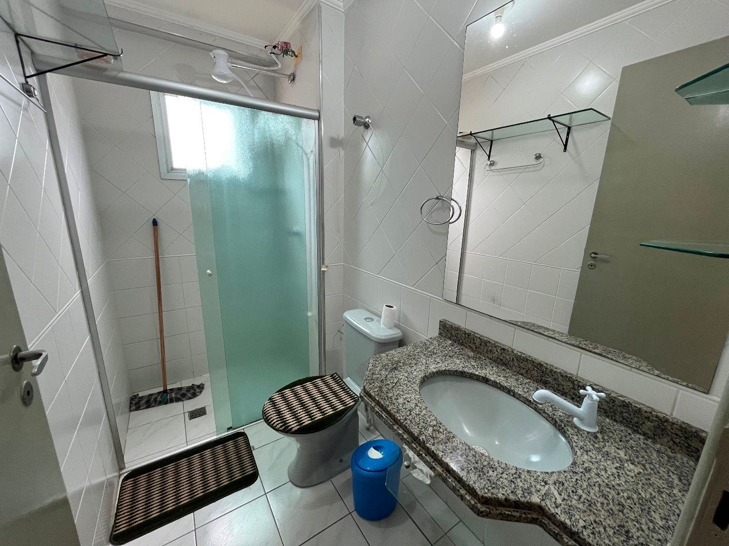 Flat Mobiliado a 40m da Praia na Prainha, Condominio Malibu