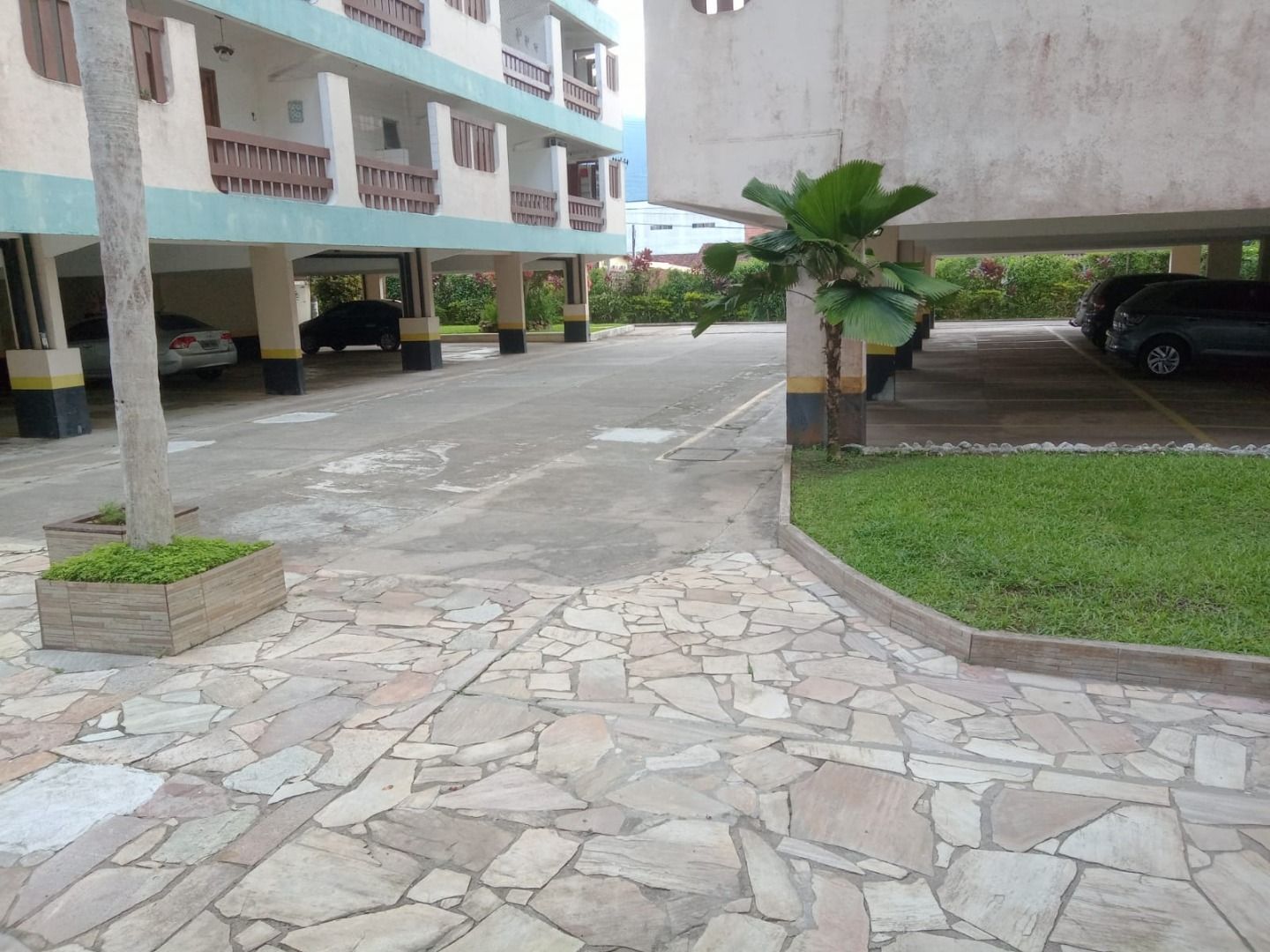 Apartamento Reformado com Vista para o Mar no Massaguaçu