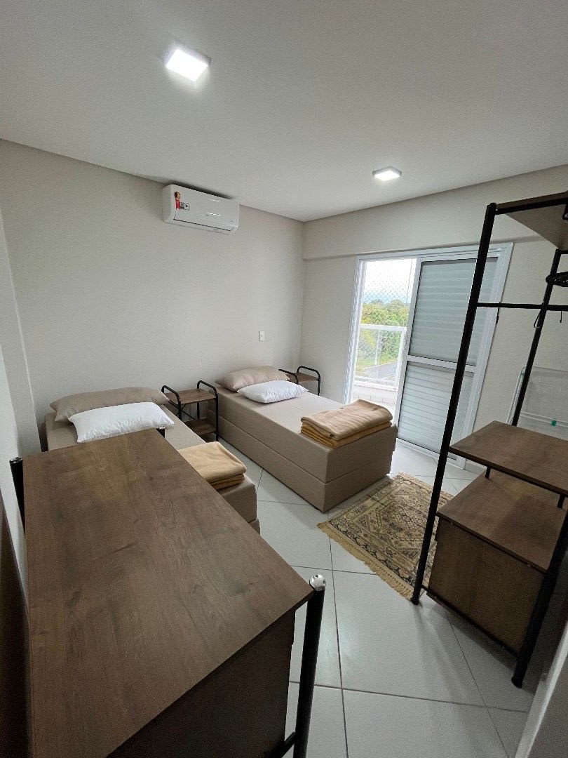 Apartamento com Vista para o Mar no Edifício Malbec, Praia do Indaiá