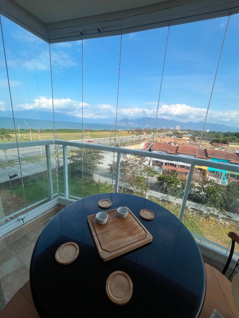 Apartamento com Vista para o Mar no Edifício Malbec, Praia do Indaiá