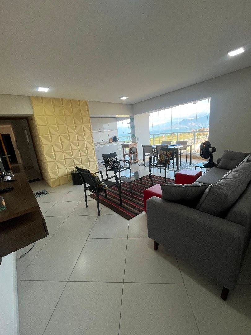 Apartamento com Vista para o Mar no Edifício Malbec, Praia do Indaiá