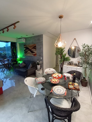 Apartamento com Suíte e Varanda Gourmet no Martin de Sá