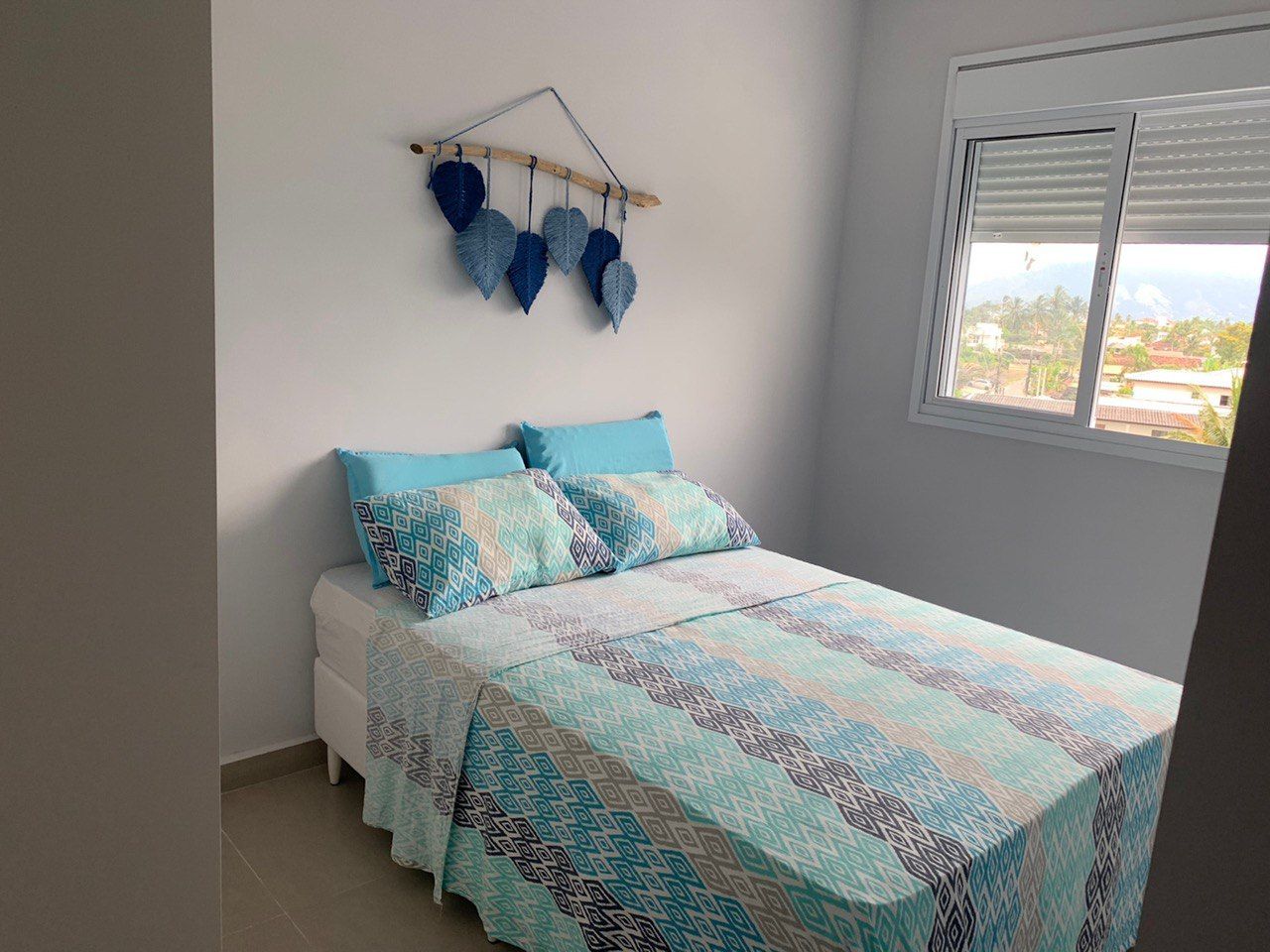 Apartamento Novo Próximo à Praia no Jardim Britânia