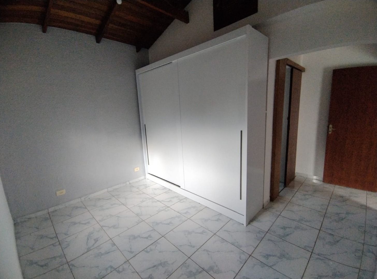 Sobrado com 3 Dormitórios e 2 Suítes no Pontal de Santa Marina