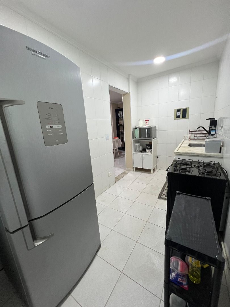 Apartamento Mobiliado com Suíte em Martim de Sá