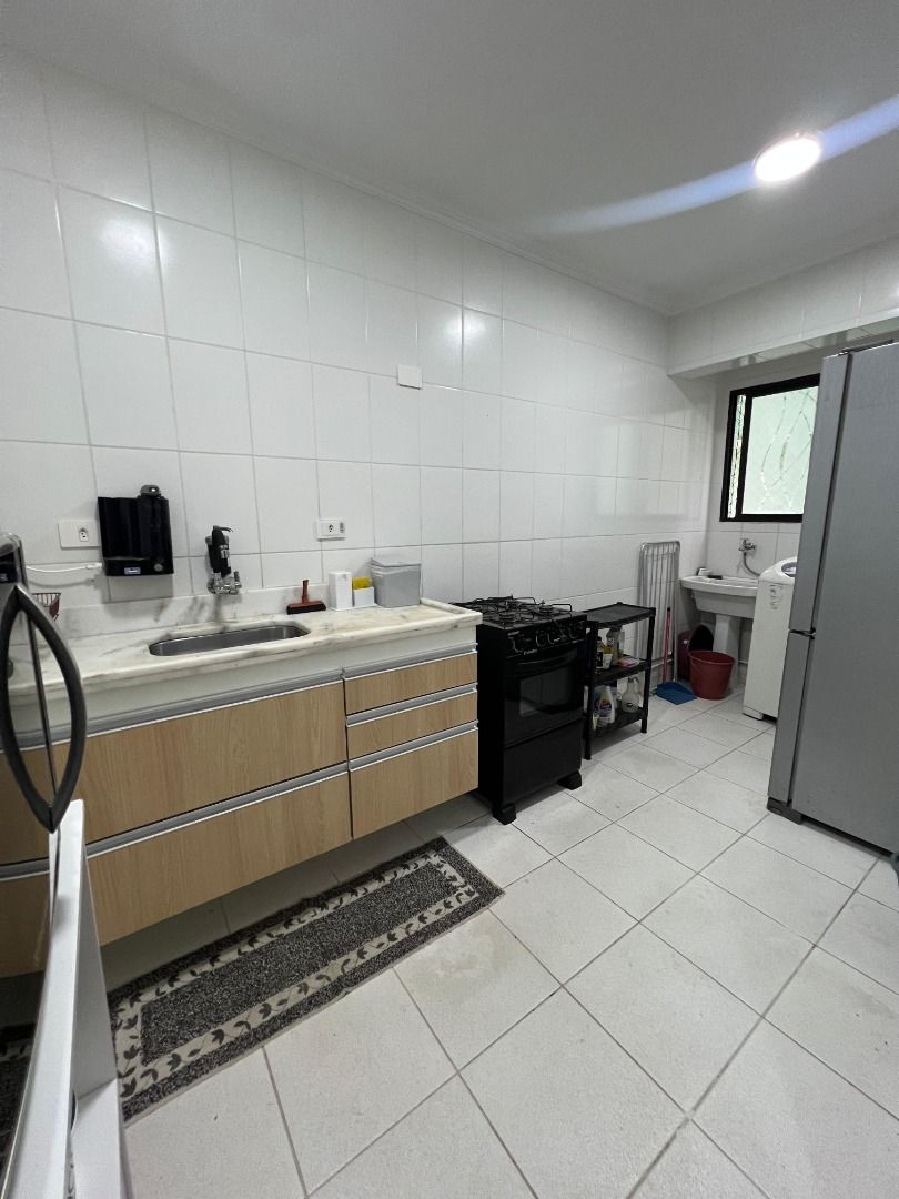 Apartamento Mobiliado com Suíte em Martim de Sá