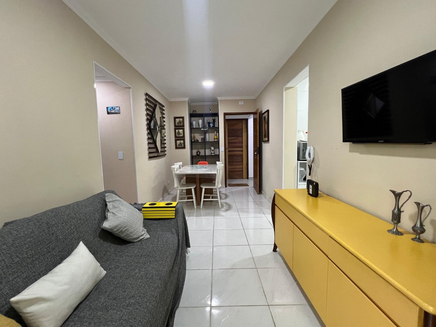 Apartamento Mobiliado com Suíte em Martim de Sá