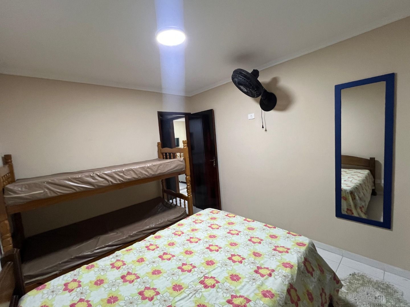 Apartamento Mobiliado com Suíte em Martim de Sá