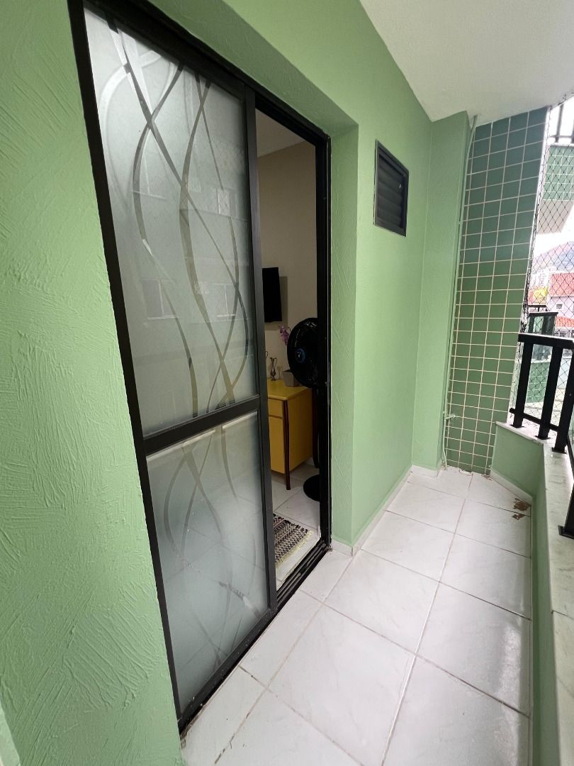 Apartamento Mobiliado com Suíte em Martim de Sá