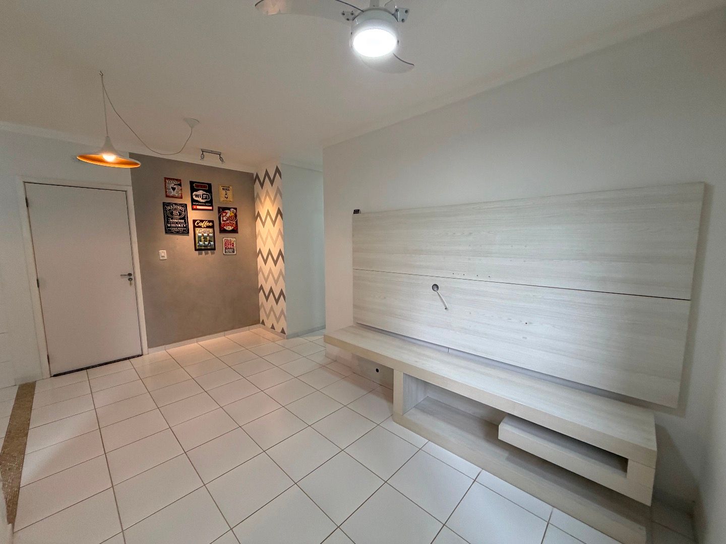Apartamento no Condomínio Residencial Martinica em Martim de Sá