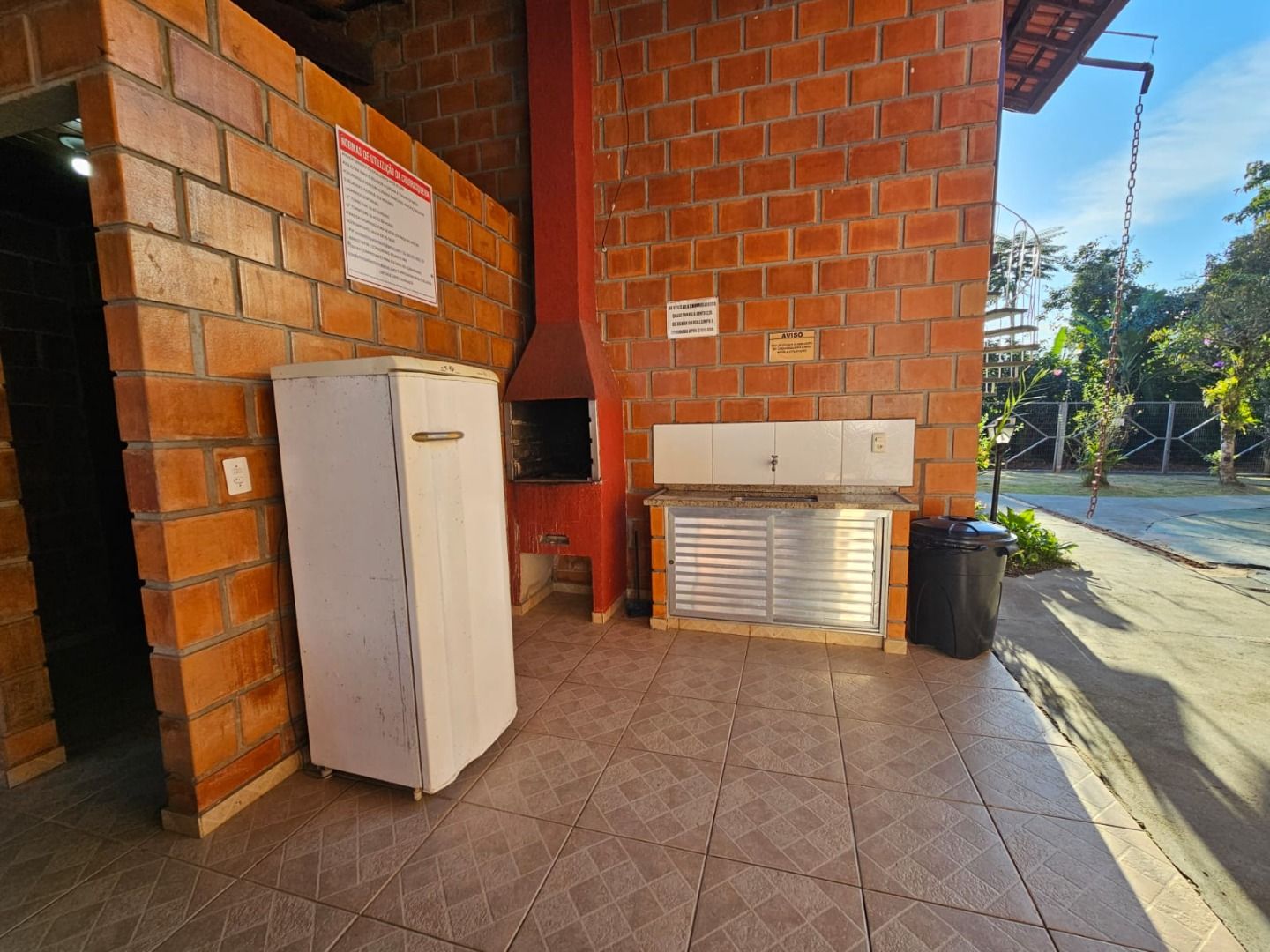 Apartamento a venda em Martin de Sa, Caraguatatuba, com 1 dormitorio