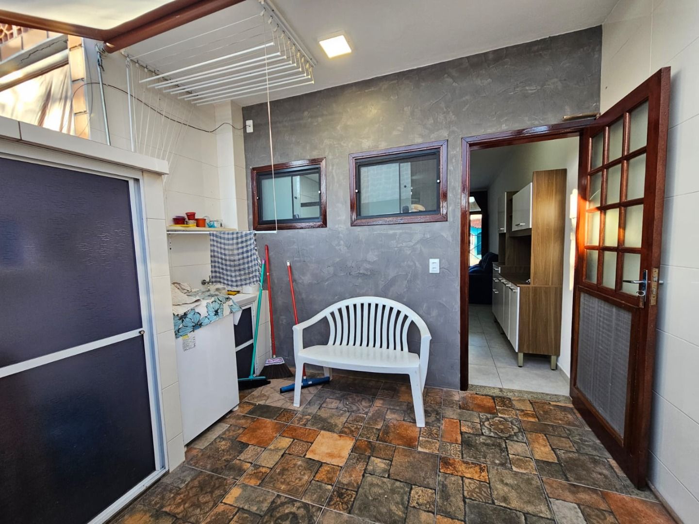 Apartamento a venda em Martin de Sa, Caraguatatuba, com 1 dormitorio