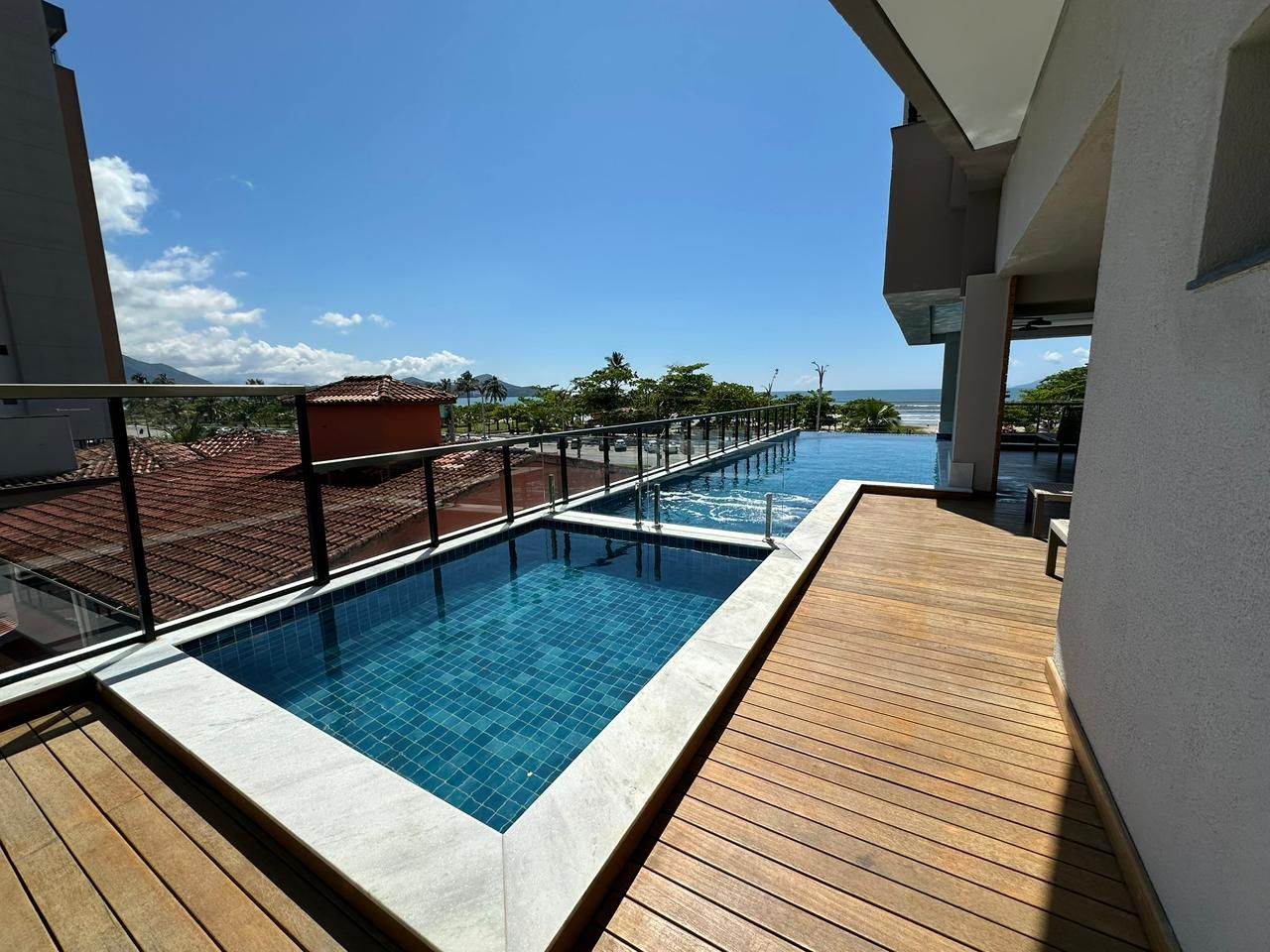Cobertura Duplex Frente Mar no Condomínio Valência, Indaiá